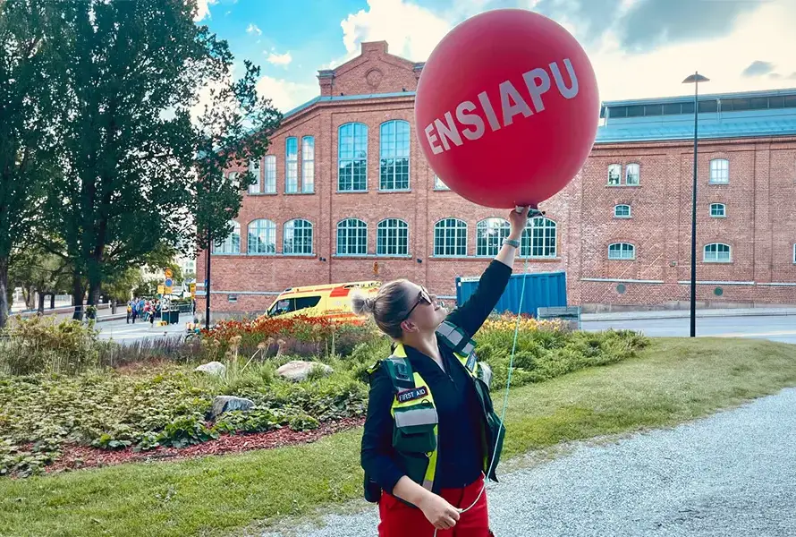 PR-Lancelta iloista ensiapuhenkilöstöä tapahtumaasi